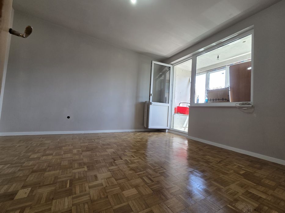 Vând apartament centrul civic, Victoriei, gara, școala 19, 7/8 lift nou