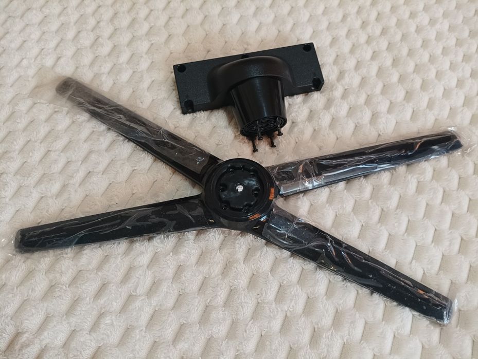 Подставка под телевизор Shivaki 40 диагональ.