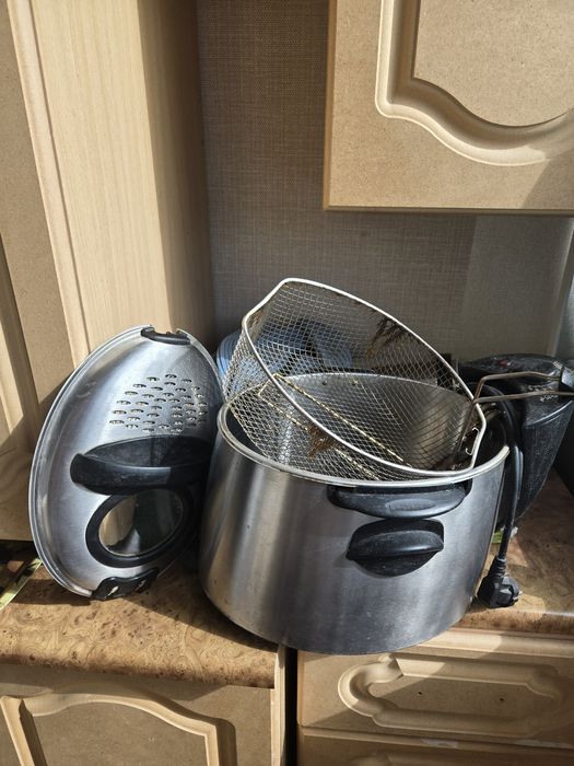 Продам фритюрницу
