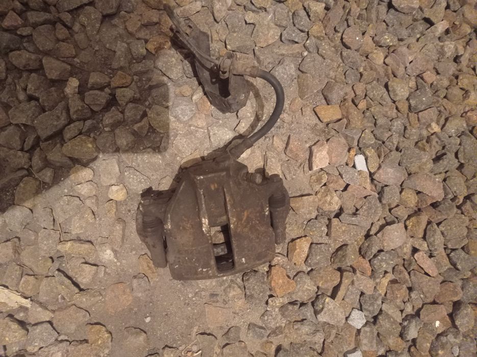 Суппорт цафа кулачок вентелятор Ауди 80 б4