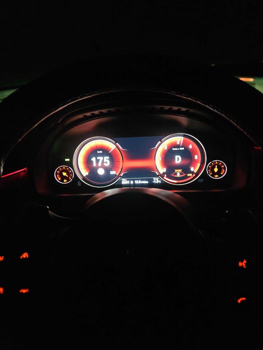 BMW X5 3.0 Biturbo (4.0D) 313cp