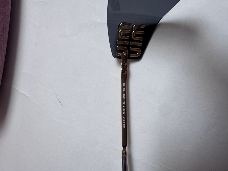 Ochelari de soare Miu Miu MUA51S 75-14 110, Noi