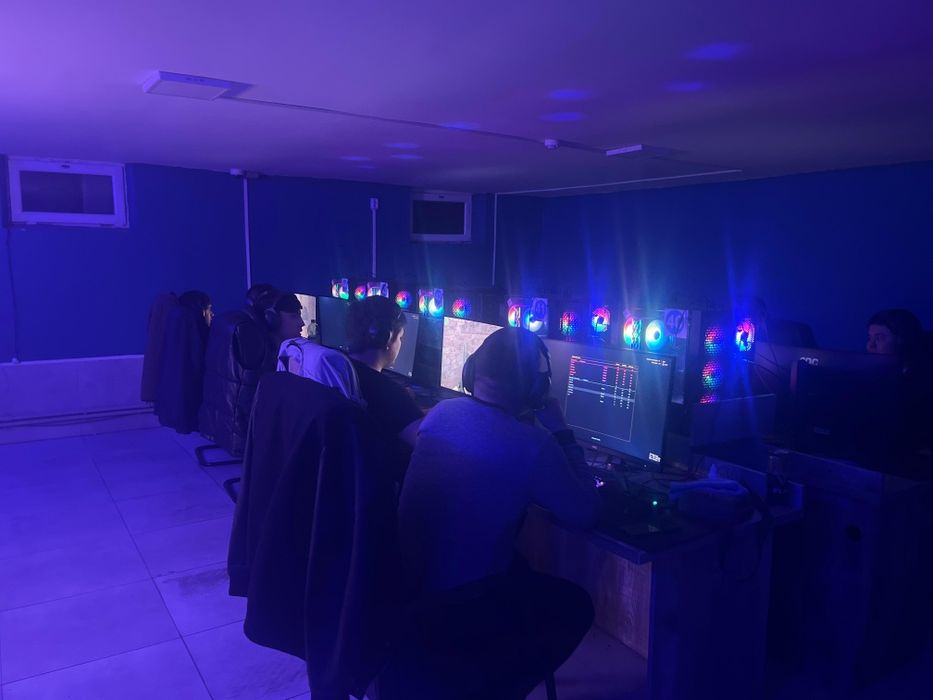 Продается компьютерный клуб. Срочно!