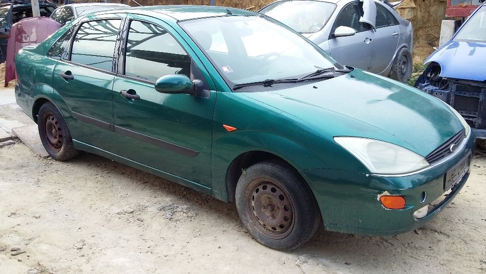 Продавам форд фокус 1.8тдди на-чàсти