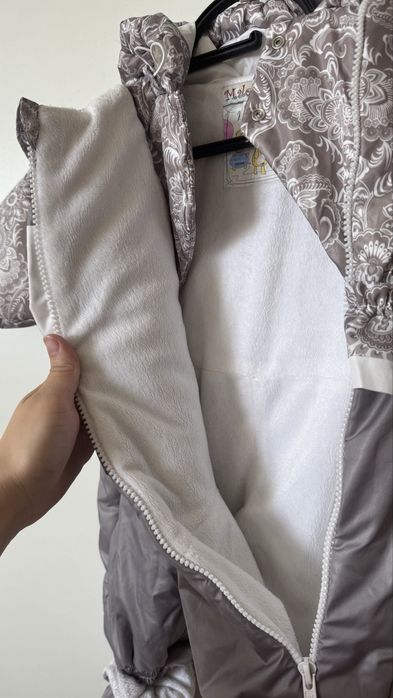 Продам комбинезон трансформер для девочки р.68