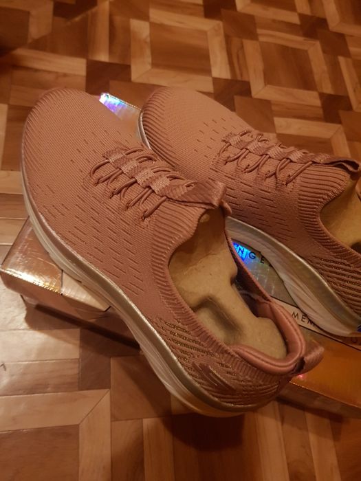 Skechers  38р Новые