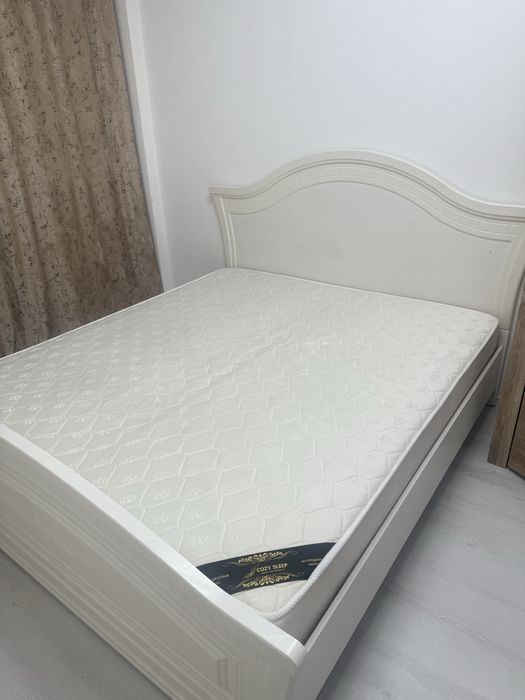 Кровать двухспалка вместе с матрасом