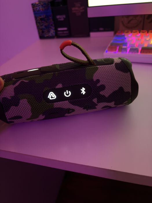 Boxa JBL Flip 7.