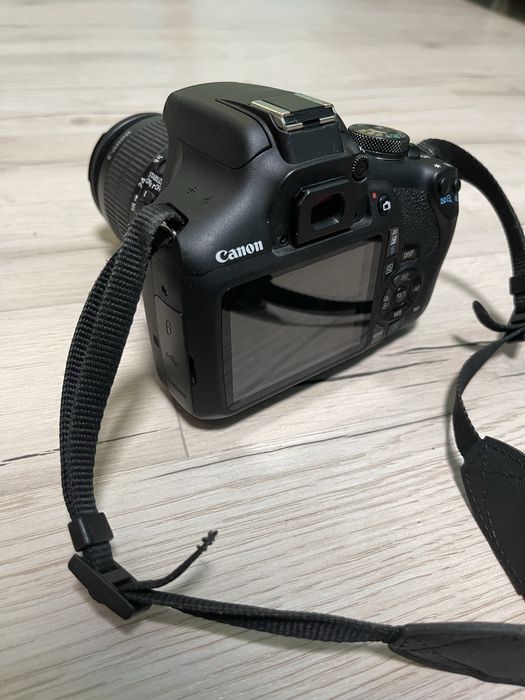Canon 2000D kit complet – obiectiv 18-55, 3 baterii, filtru CPL