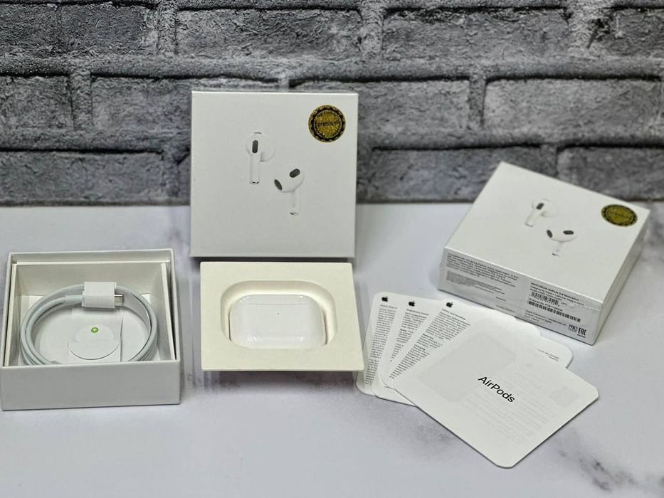 Наушники Airpods