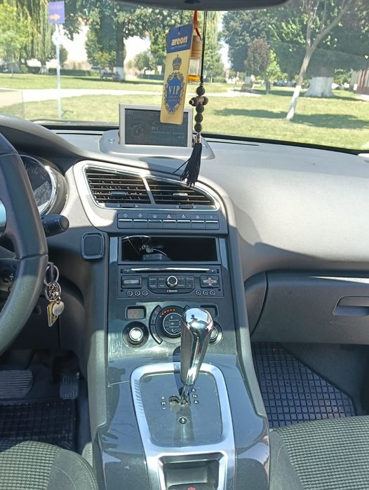 Peugeot 5008 1,4 diesel