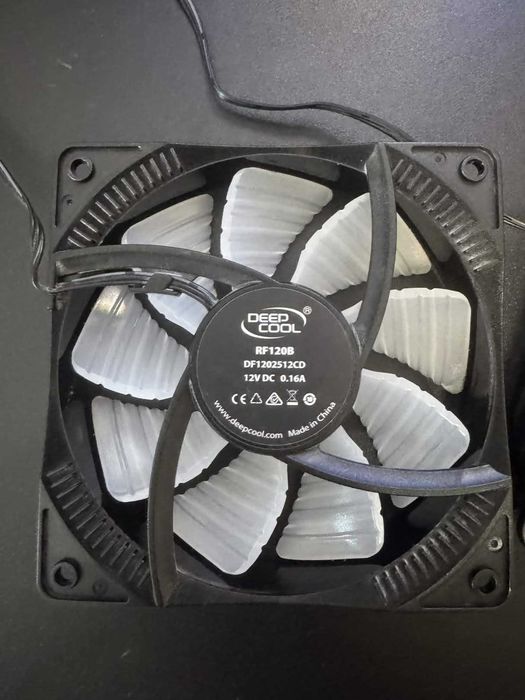 DeepCool RF120B – 3 броя вентилатори