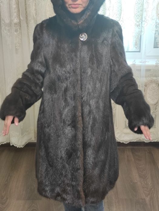 Продам норковую шубу, 300000