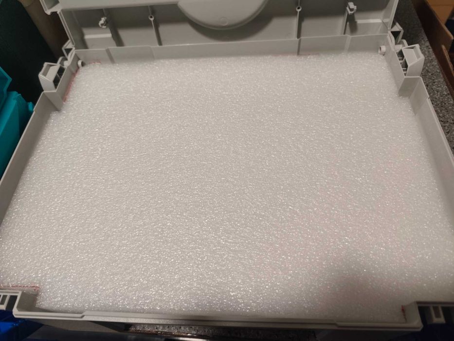 Куфари с органайзери