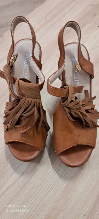 Sandale maro piele