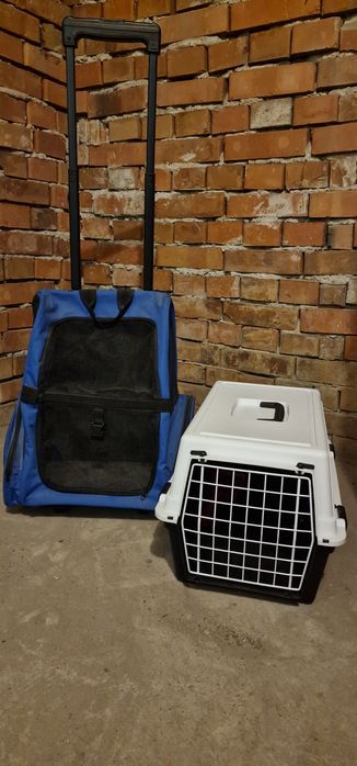 Здрава транспортна клетка + удобна чанта с колелца за куче или котка.