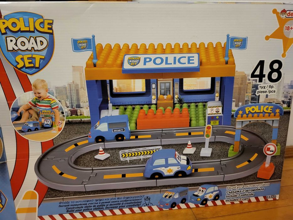 Joc-Stație de poliție lego+mașinuțe