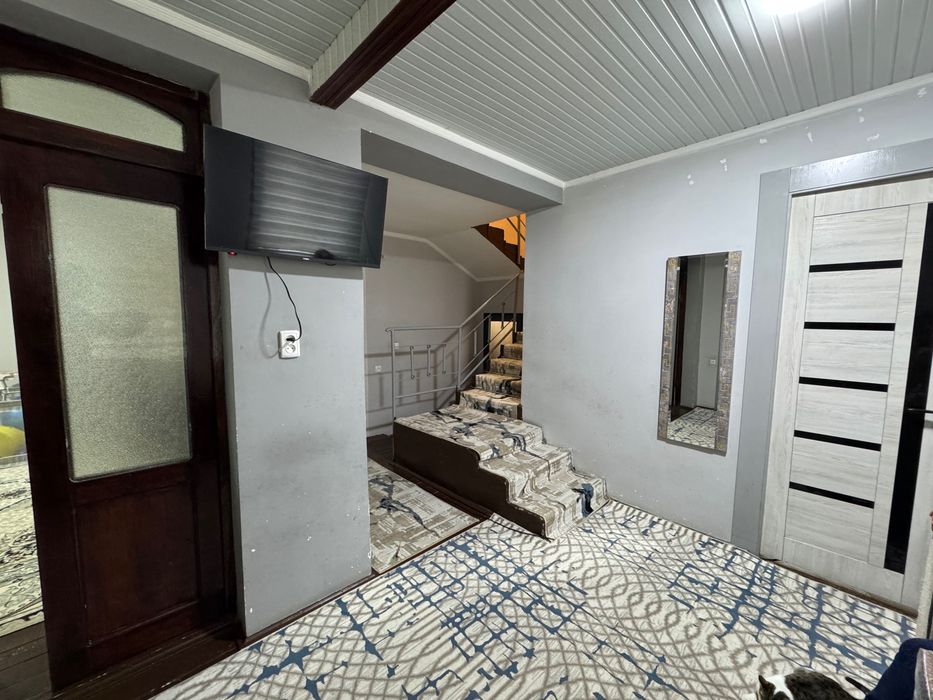 Uy hovli, Частный дом