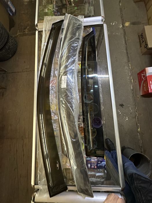 Ветровик Lexus Rx-330, Rx-350