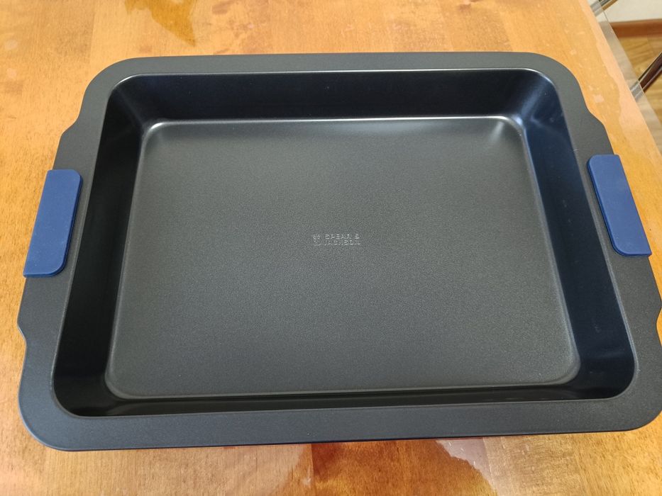 Продам противень 43*30 температура 250 антипригарный