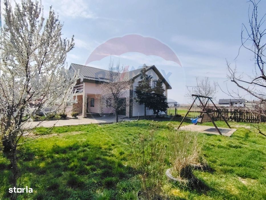 Casă de vânzare în Săsar – 3 dormitoare, garaj, complet mobilata