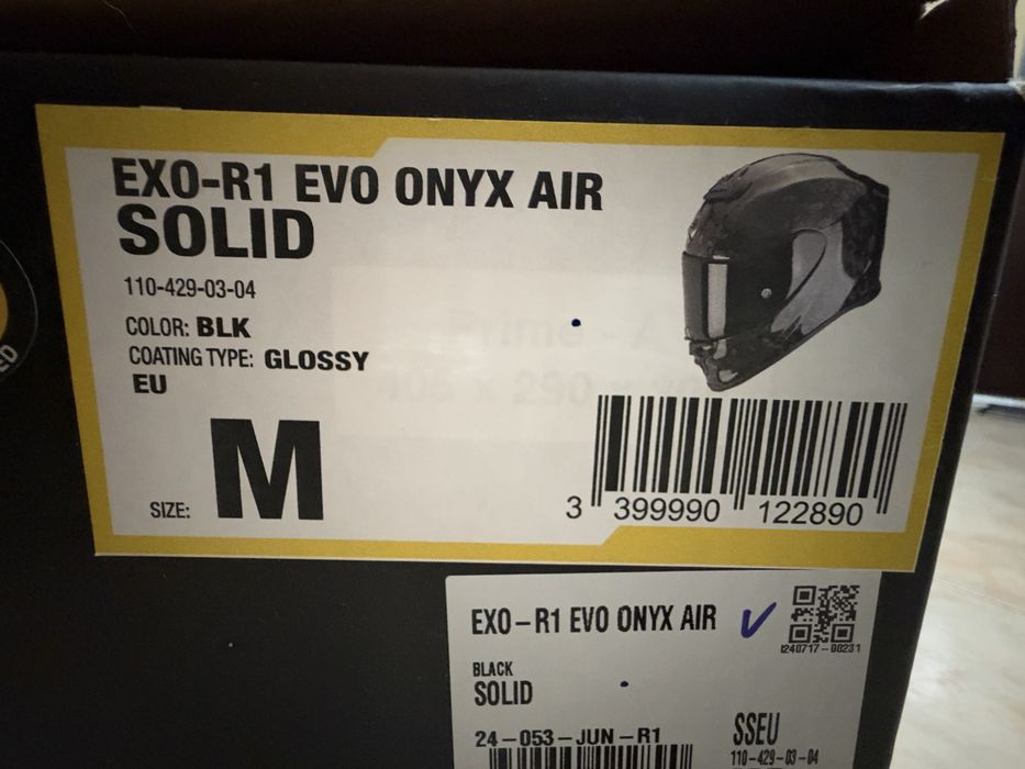 Каска Scorpion Exo-R1 Evo Onyx Air Solid