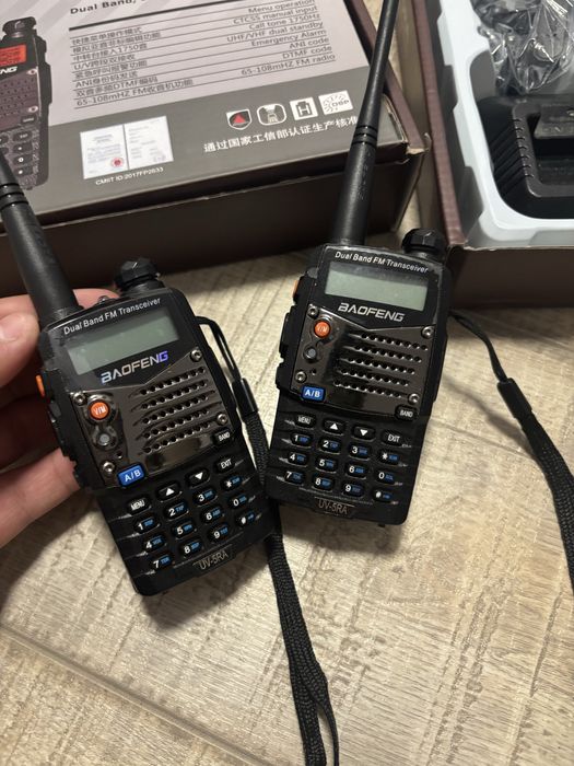 Set 2 Stații Audio Baofeng UV-5RA