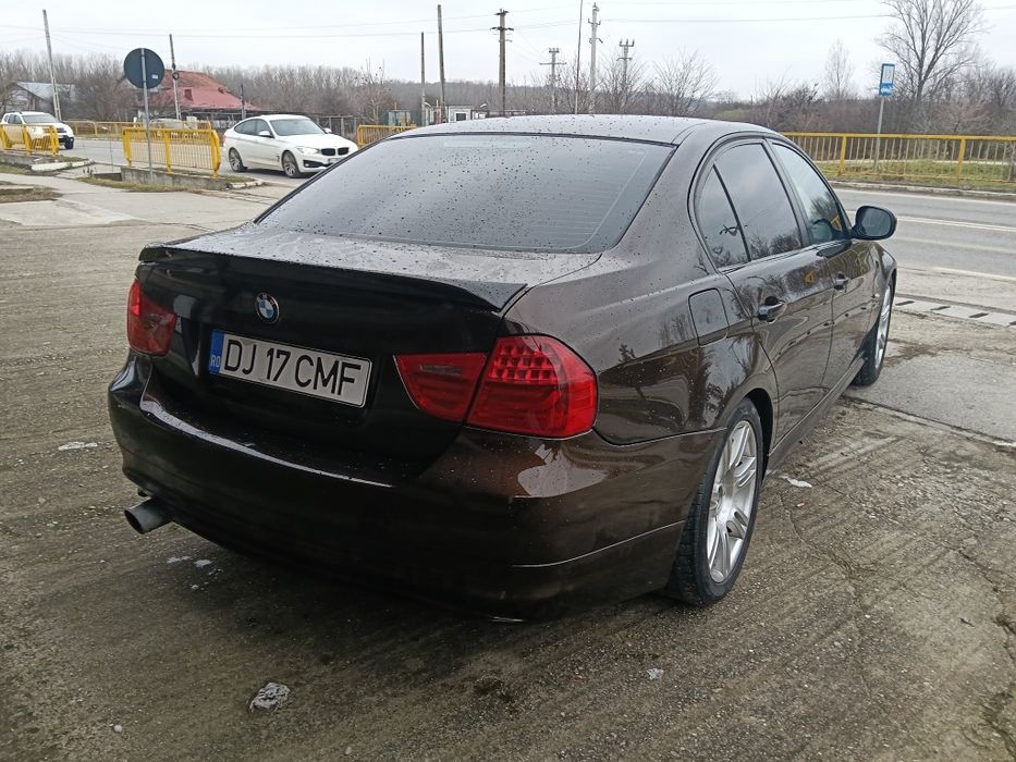 Vând BMW e90 lci 177