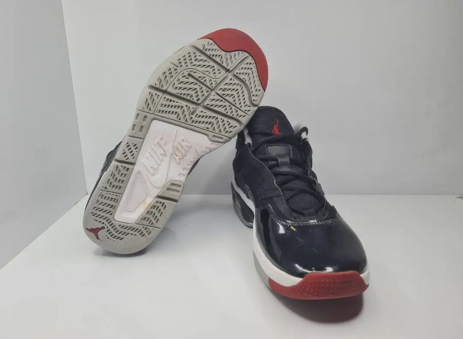 Кецове Jordan Flight 

Носени,но в отлично състояние. 

Размер 42.5 стелка 27 см.

Цена 40 евро.
