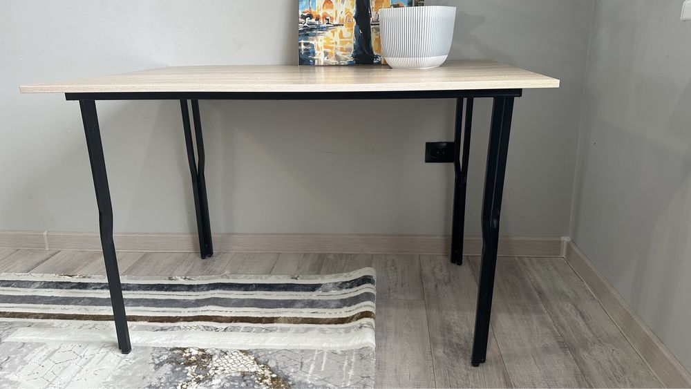 Продается Письменный стол