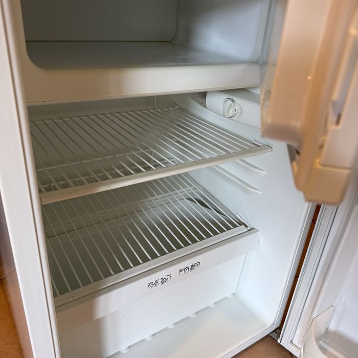 Frigider Zanussi