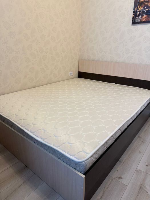 Продам кровать двухспальная