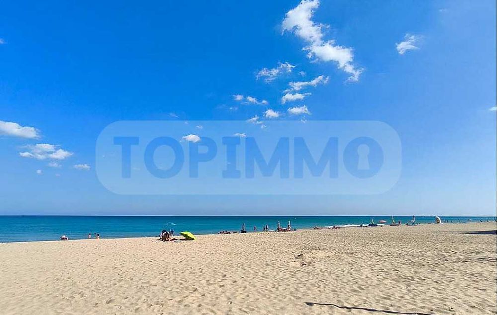 Двустаен апартамент до брега на морето в град Обзор