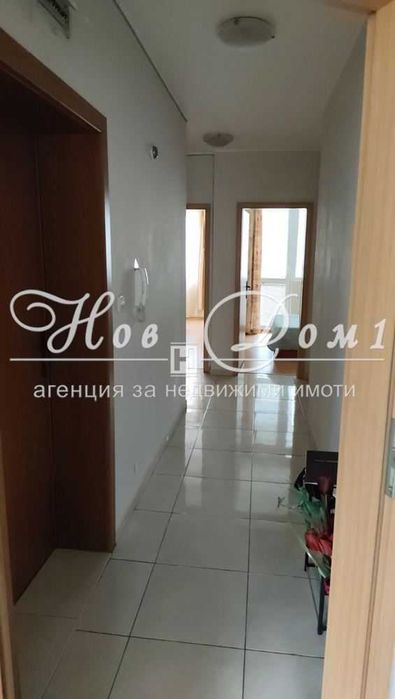 тристаен апартамент под наем