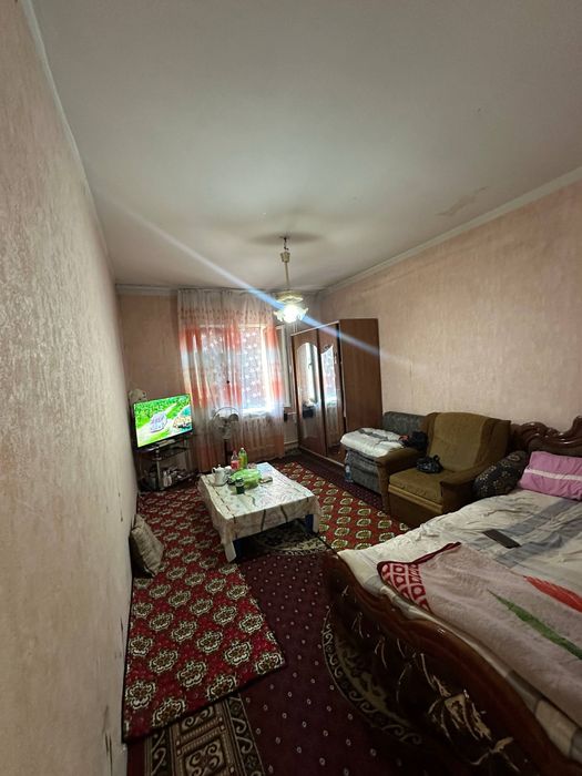 Мирабадский р-н Куйлюк (Qo’yliq) массив 4 2/3/5 франция 58м2 балкон2х6