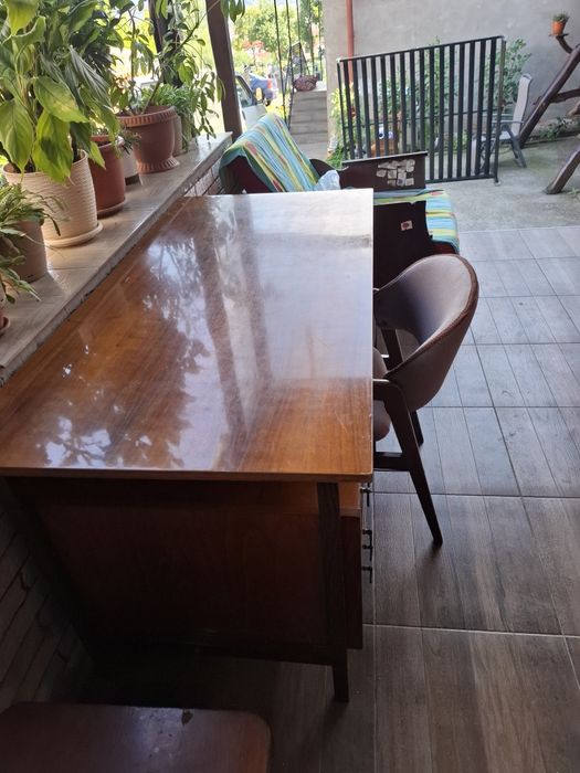 Birou din lemn (pal și lemn masiv)