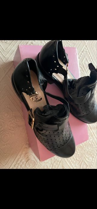 Туфли кожаные  . На весну и лето, с удобной колодкой.