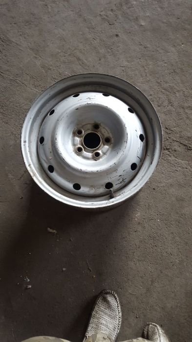 Продам диски штампы.                     .