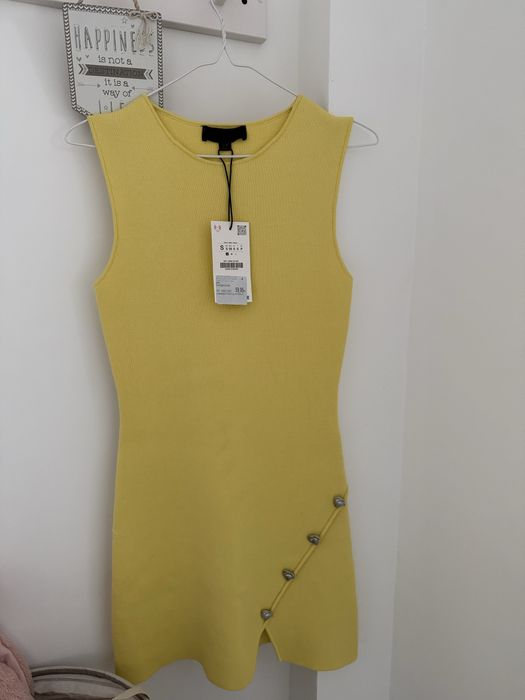 Чисто нова рокля  Zara