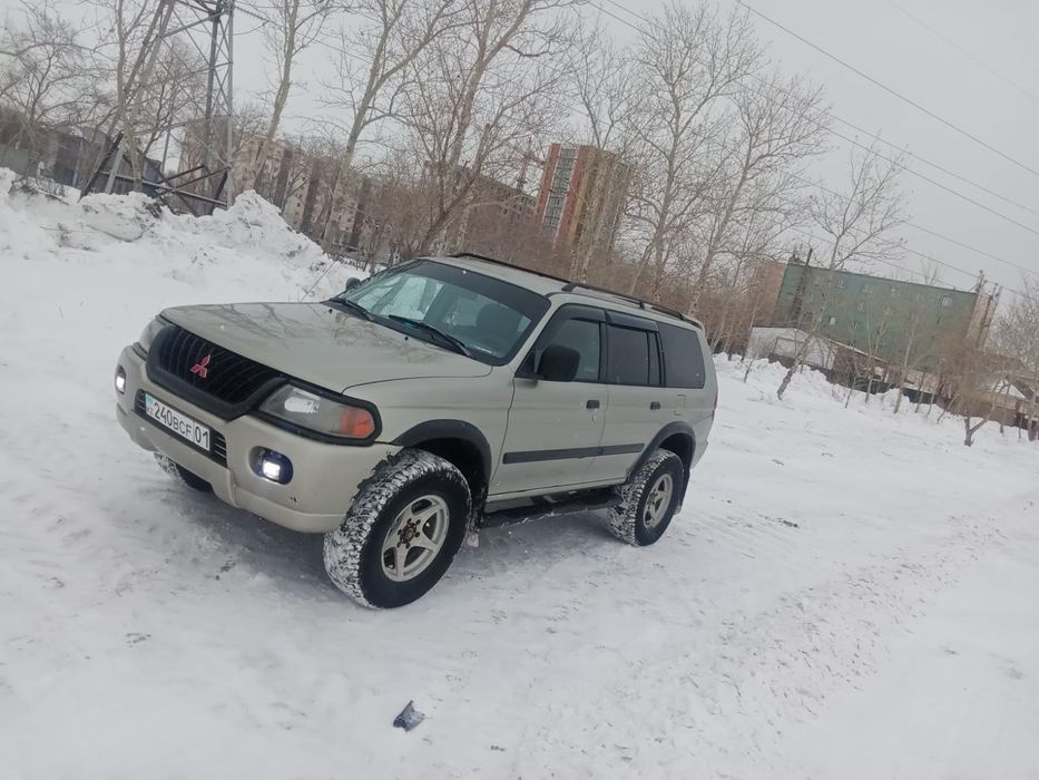 Продам машину срочно