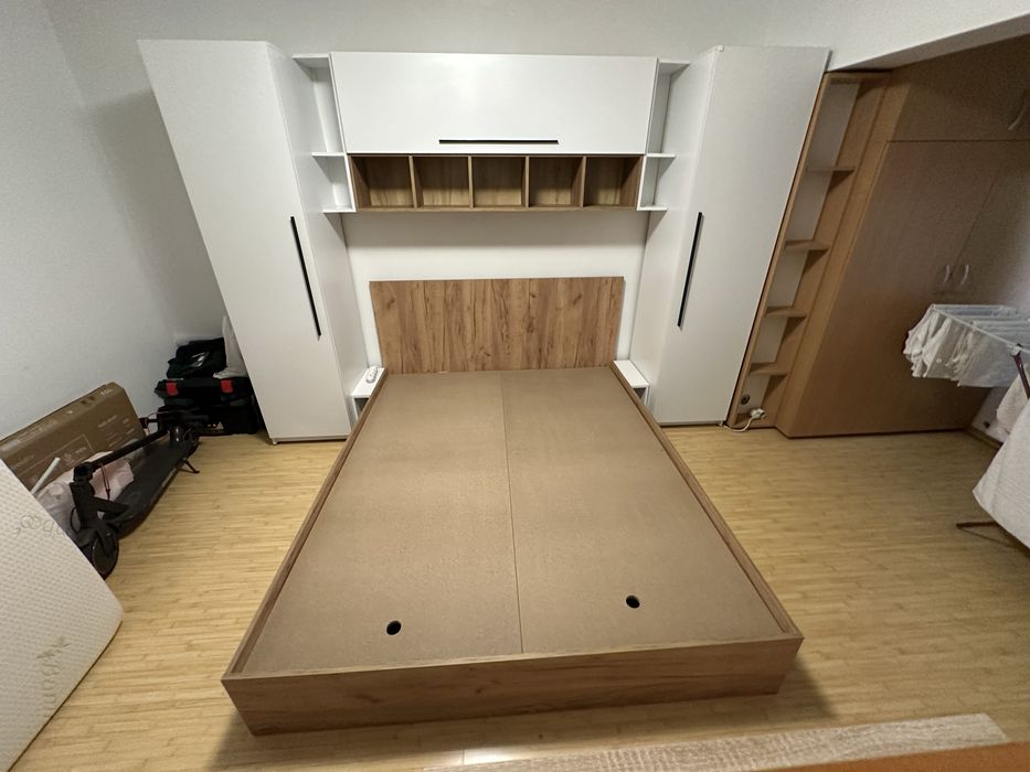 Mobilă dormitor de vânzare