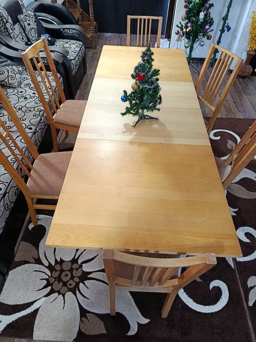 Masa extensibila 6 -10.  Persoane   IKEA