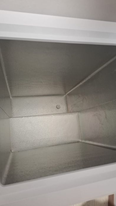 Продам Морозильник неисправный на запчасти