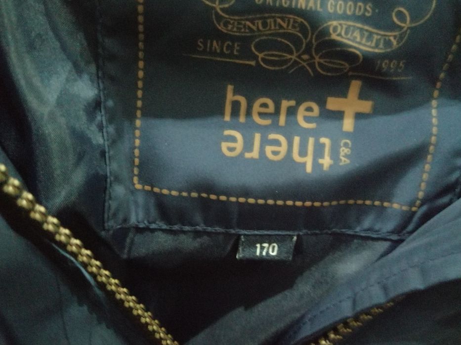 Продавам Якета за момиче