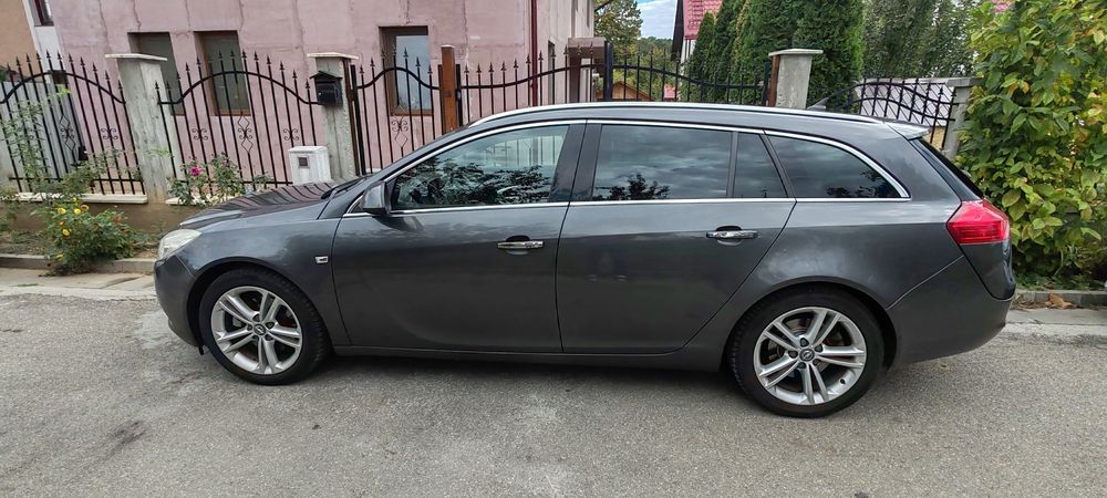 Opel Insignia 2011