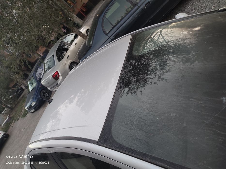 Срочно продаю машину автомат