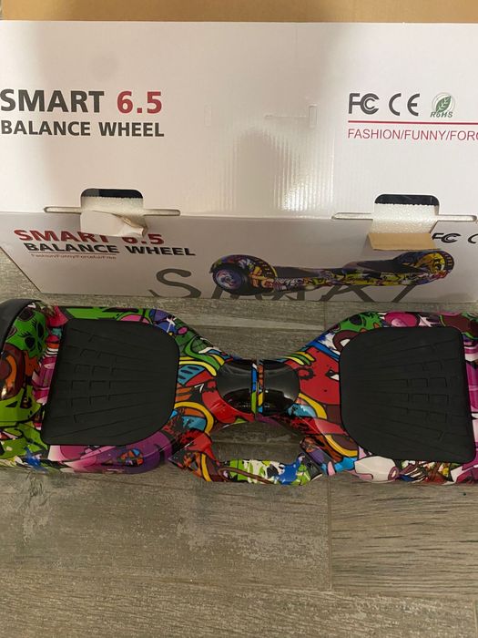 Hoverboard grafiti cu lumini și bluetooth (boxe încorporate)