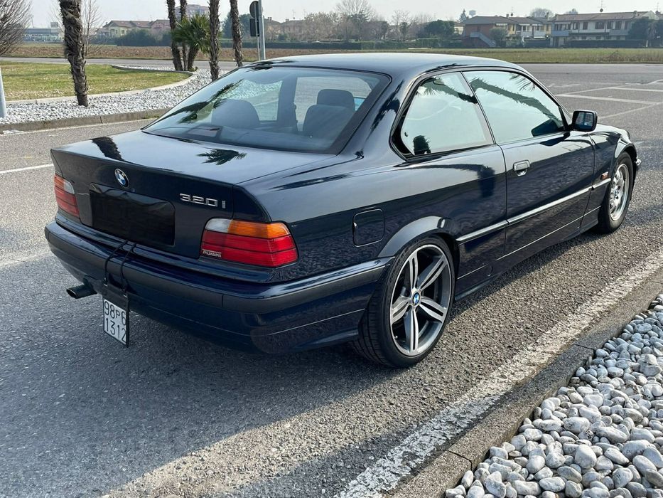 Bmw 320i e36 coupe 6pistoane - Import italia