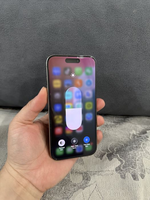 Продам iphone 15 pro 256gb