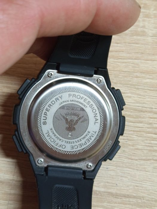 Спортен часовник"Superdry"(Japan)